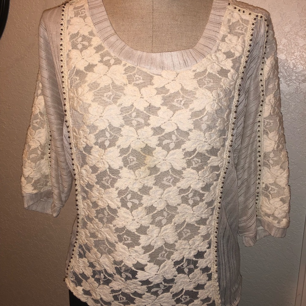 3/4 sleeve lace blouse